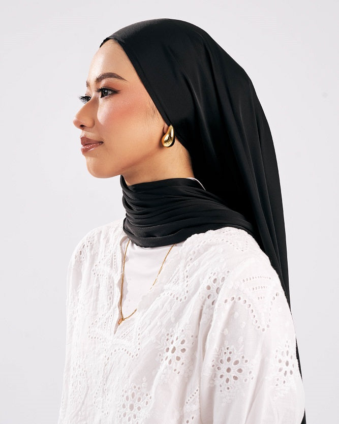 Tudung Sareeya Satin Luxe Bubble mewah hitam black Premium Hijab Malaysia