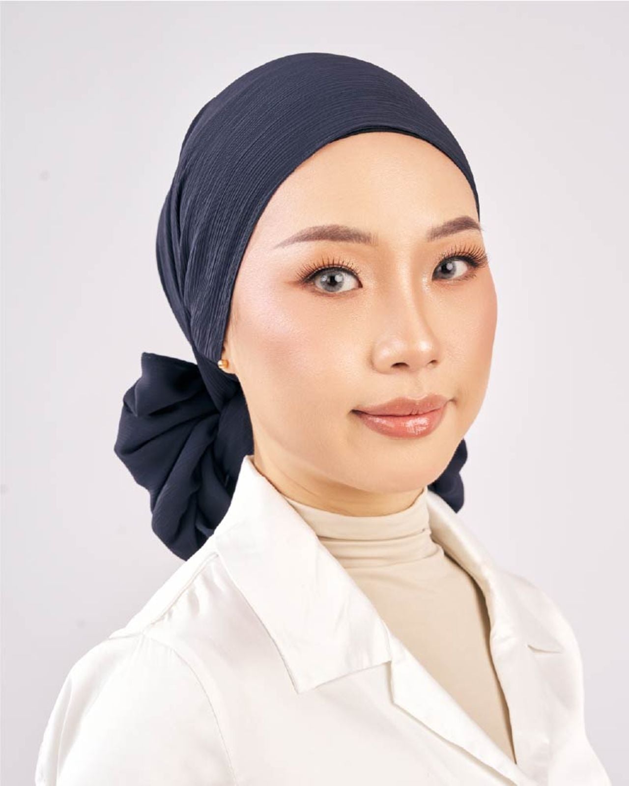 Tudung Muna Ironless Shawl Malas Texture Chiffon biru deep navy Premium Hijab Malaysia